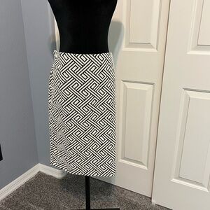 Metaphor Black & White Bold Print Midi Skirt | Size Large